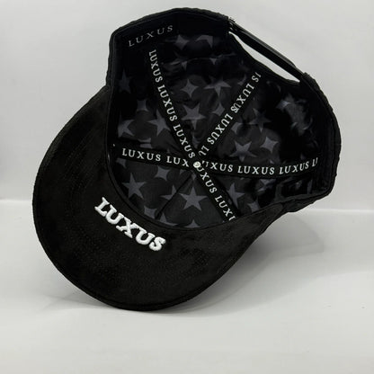 Gorra LUXUS - Drop N.3 "L-STAR" (Blackout Diamantes) ⭐