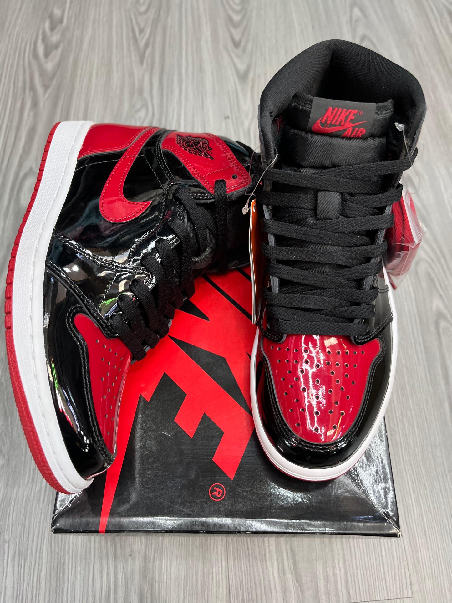 Air Jordan 1 Retro High OG Patent Bred